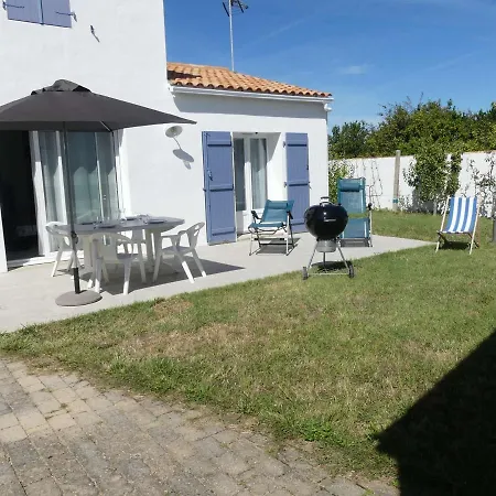 Holiday home Maison Avec Terrasse, 400 M Et Centre, 2 Chambres, Parking Prive, Menage Inclus - Fr-1-224b-542 *