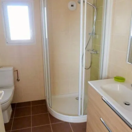 Maison Avec Terrasse, 400 M Et Centre, 2 Chambres, Parking Prive, Menage Inclus - Fr-1-224b-542 La Guérinière