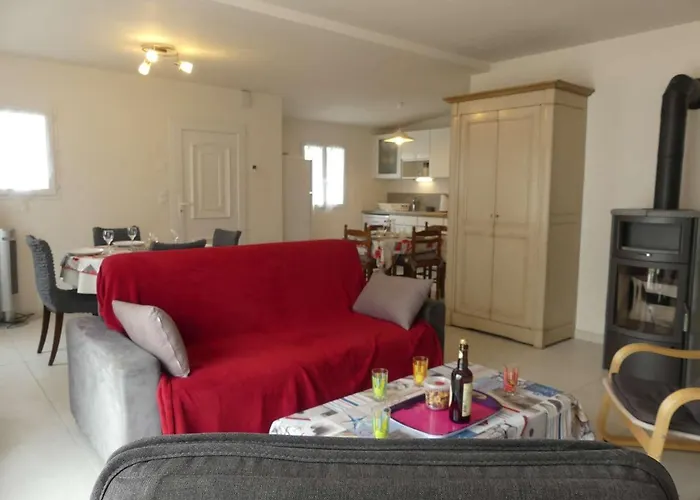 Maison Avec Terrasse, 400 M Et Centre, 2 Chambres, Parking Prive, Menage Inclus - Fr-1-224b-542 La Guérinière