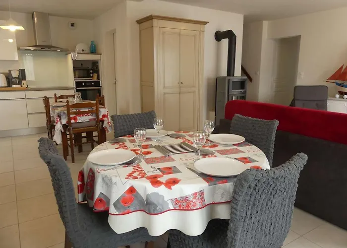 Σπίτι διακοπών Maison Avec Terrasse, 400 M Et Centre, 2 Chambres, Parking Prive, Menage Inclus - Fr-1-224b-542 La Guérinière